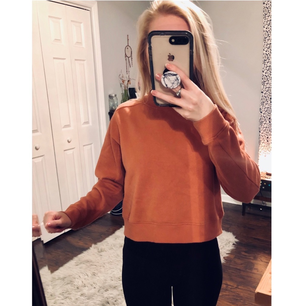 Crop Sweatshirt